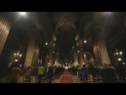 Christmas Eve mass held in Paris