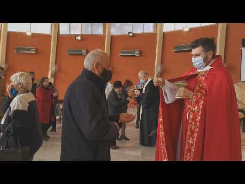 Catholics attend Christmas mass in Beirut