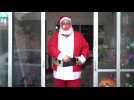 Santa cabbie brings Christmas cheer to streets of Mexico