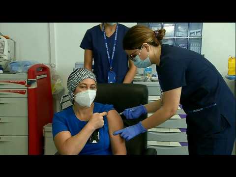 Nurse is the first person to receive the Covid-19 vaccine in Chile