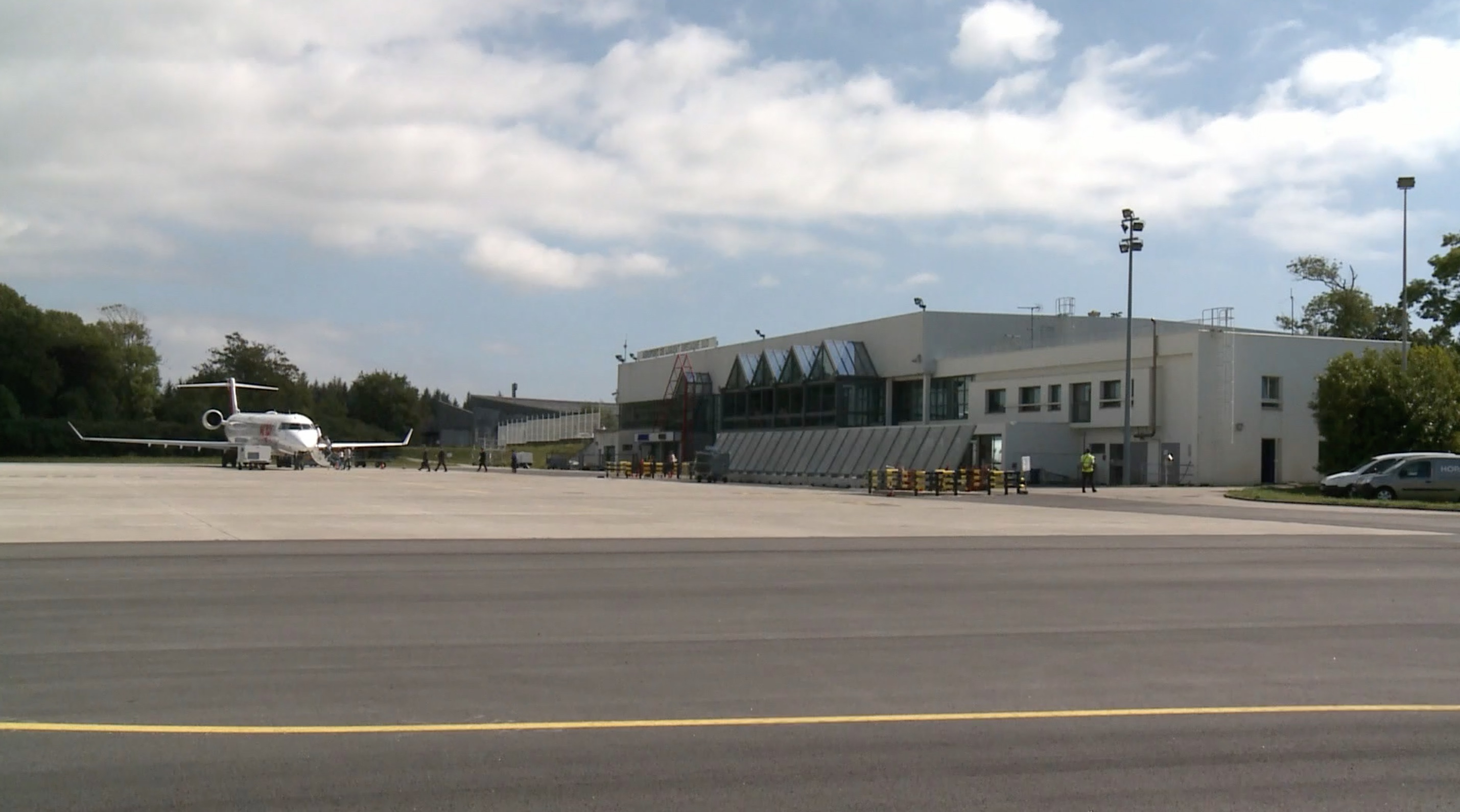 Lorient : "l'aéroport a encore un avenir" (Tébéo-TébéSud)