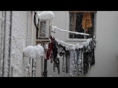 Record snowfall blankets Spain bringing transport in and out of Madrid to a standstill