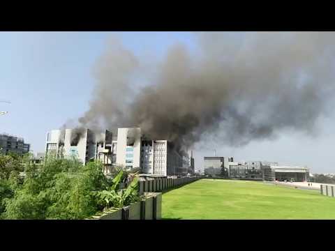 Fire at world's biggest vaccine maker in India