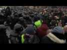 Police and anti-Putin protesters clash in Moscow