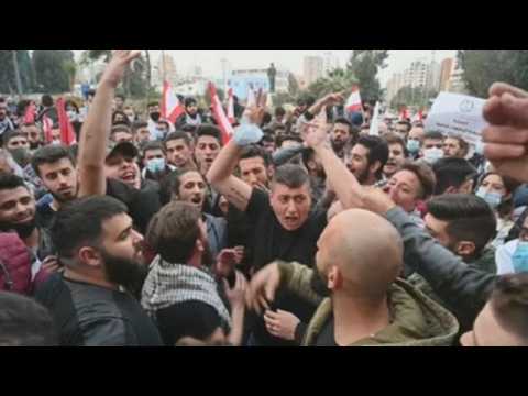 Beirut students protest tuition fee rise