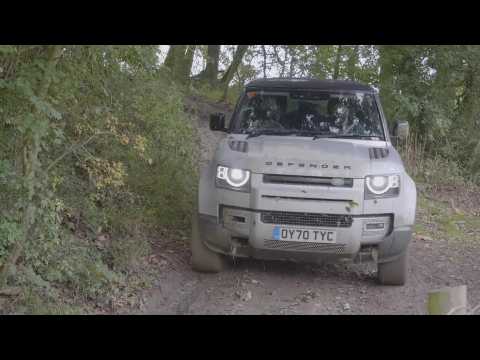 Land Rover Discovery 90 P300 Off-road Driving