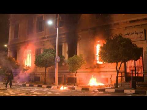 Tripoli municipality building torched on fourth night of protests