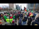Bruxelles: des centaines de manifestants pour la régularisation des sans-papiers