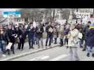 Grève du 7 mars. Les enseignants dénoncent la réforme des retraites en chantant à Nantes
