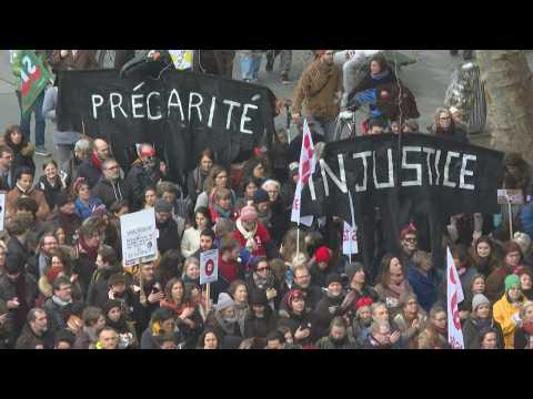 Pensions: demonstration in Paris seen from high ground