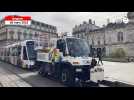 VIDÉO. Le tramway de retour place du Ralliement à Angers pour des essais, poussé par un rail-route
