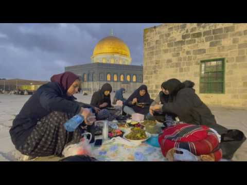 Palestinian worshippers gather for Ramadan iftar at Al-Aqsa