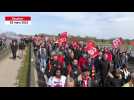 VIDÉO. Grève du 28 mars contre la réforme des retraites : près de 2000 manifestants sur la rocade de Saumur