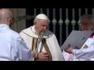 Pope Francis leads Easter Sunday mass in St Peter's Square
