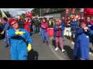 VIDÉO. À Ancenis-Saint-Géréon, la manifestation démarre avec une choré des Rosies