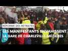 Charleville-Mézières: la gare envahie par les manifestants contre la réforme des retraites