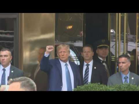 Donald Trump leaves Trump Tower to testify under oath in fraud lawsuit