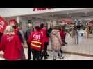 Boulogne : des salariés d'Auchan manifestent