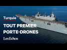 La Turquie inaugure son premier porte-drones, le TCG Anadolu