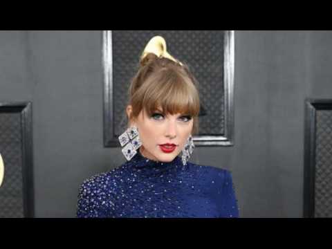 VIDEO : Taylor Swift se spare de Joe Alwyn aprs six ans de relation