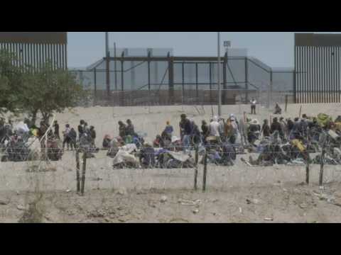 Migrants in US seen from Mexico ahead of Title 42's end