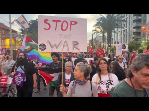 Thousands of Israelis protest in Tel Aviv against war, judicial reform