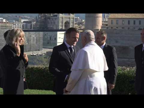 French Preisdent greets Pope Francis in Marseille