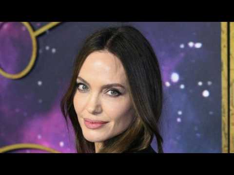 VIDEO : Angelina Jolie : ses très rares confi…