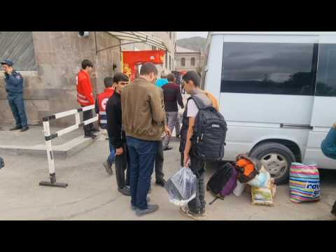 Armenia receives influx of Nagorno-Karabakh refugees (2)
