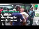 Chassés par l'Azerbaïdjan, les réfugiés du Haut-Karabakh commencent à arriver en Arménie