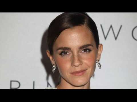 VIDEO : Emma Watson prend la pose avec son frre Alex : la ressemblance est frappante