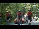 Le peloton du Tour de Suisse rend hommage à Gino Mäder