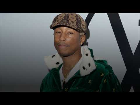 VIDEO : Fashion Week : Pharrell Williams prpare son premier dfil parisien