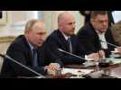 Vladimir Poutine admet des faiblesses militaires, mais qualifie d'échec la contre-offensive de Kiev