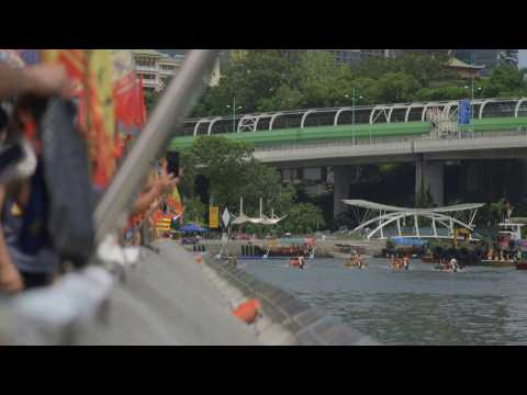 Hong Kong crowds cheer first dragon boat race in years