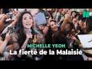 Michelle Yeoh, de retour en Malaisie avec son Oscar, prend un bain de foule