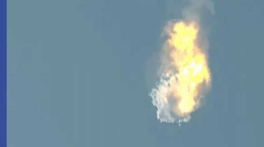 VIDÉO. Après avoir réussi son décollage, la fusée Starship de SpaceX explose