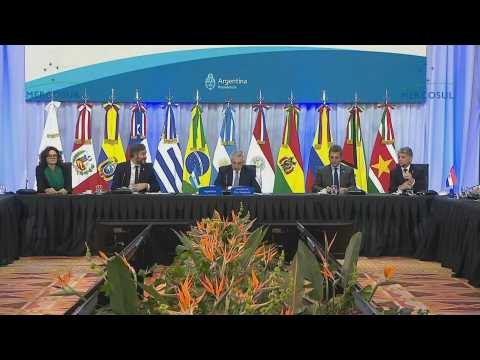 Mercosur trade bloc summit begins plenary session