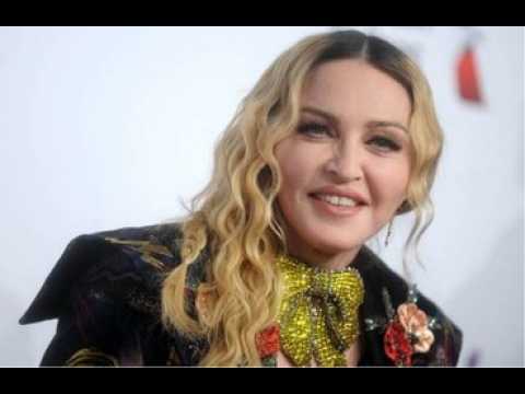 VIDEO : Madonna brise le silence aprs son hospitalisation