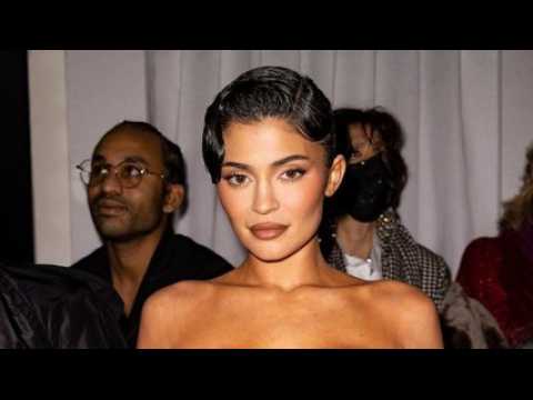 VIDEO : Kylie Jenner affirme avoir des regrets concernant la chirurgie esthtique