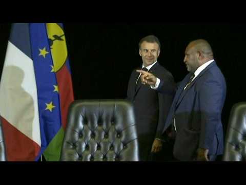 Macron oversees the signing of agreements between France and Papua New Guinea