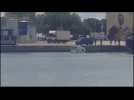 VIDÉO. Une camionnette tombe dans le port de Saint-Nazaire : la scène filmée par des touristes