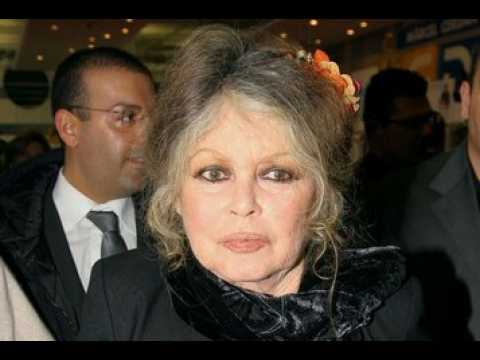 VIDEO : Brigitte Bardot : Aprs des difficults respiratoires, son mari donne de ses nouvelles