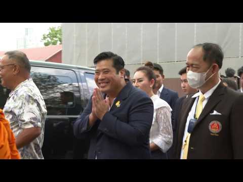 Thai king's son visits temple on surprise trip to kingdom