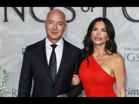 VIDEO : Jeff Bezos a clbr ses fianailles en prsence de Kris Jenner et Sarah Staudinger