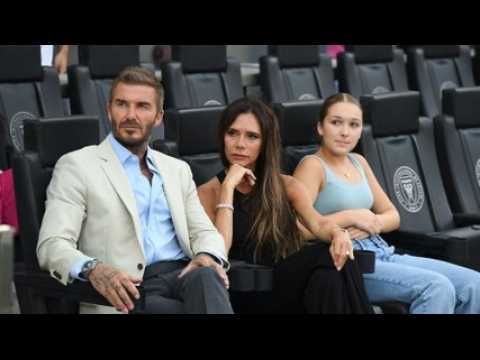VIDEO : Harper Beckham fan de football ? Son apparition remarquée aux côtés de Lionel Messi