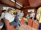 Bergues : le train touristique amène habitants et visiteurs au marché