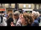 Enterrement de Jane Birkin : la foule applaudit le départ du cercueil