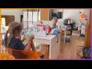 Des enfants cousent pour eux-mêmes