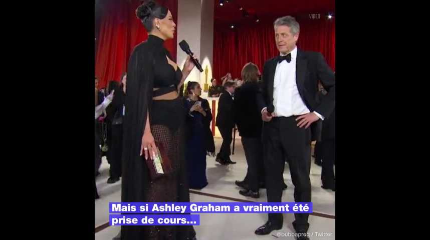 Ashley Graham revient sur sa laborieuse interview de Hugh Grant lors des derniers Oscars